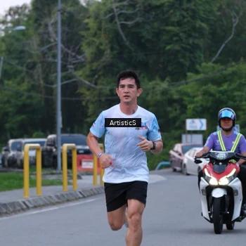 Runner Photo 7602333
