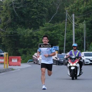 Runner Photo 7602337