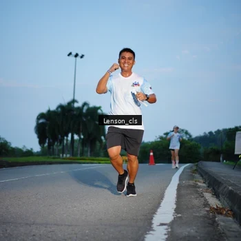 Runner Photo 7602356