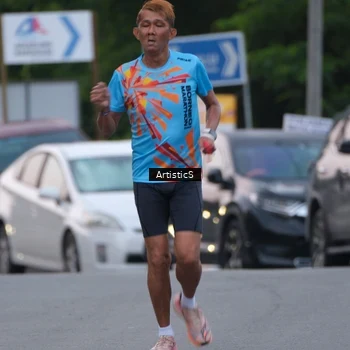 Runner Photo 7602372