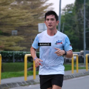 Runner Photo 7602375