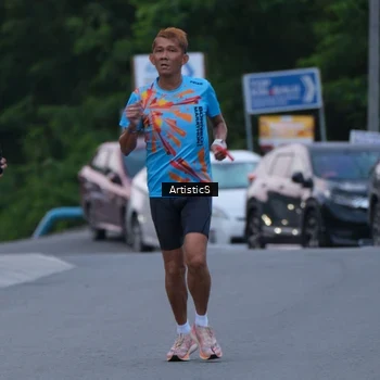 Runner Photo 7602382
