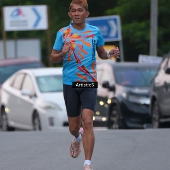 Runner Photo 7602393