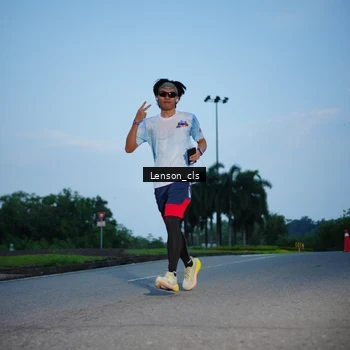 Runner Photo 7602398