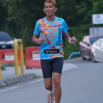 Runner Photo 7602422