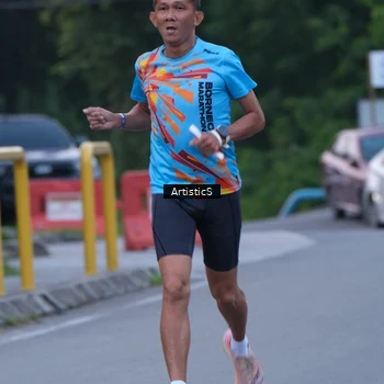 Runner Photo 7602426