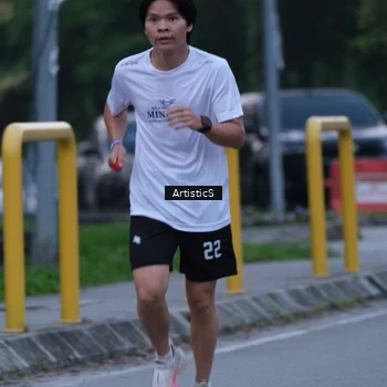 Runner Photo 7602428