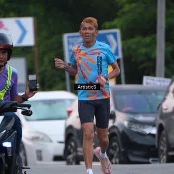 Runner Photo 7602429