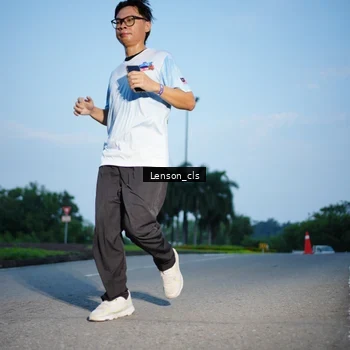 Runner Photo 7602435