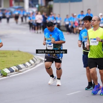 Runner Photo 7602444