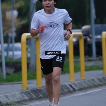 Runner Photo 7602452