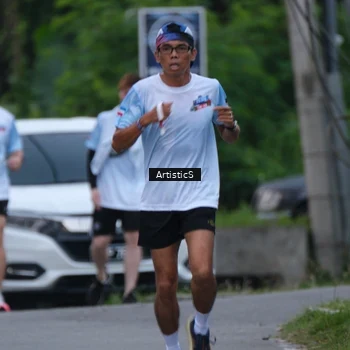 Runner Photo 7602460