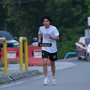 Runner Photo 7602463