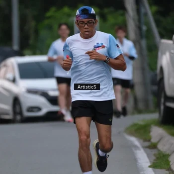 Runner Photo 7602469