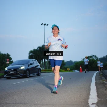 Runner Photo 7602495