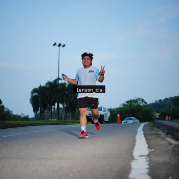 Runner Photo 7602504