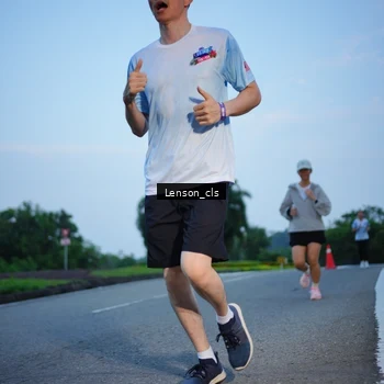 Runner Photo 7602517