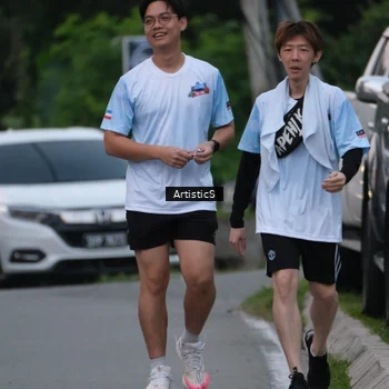 Runner Photo 7602532