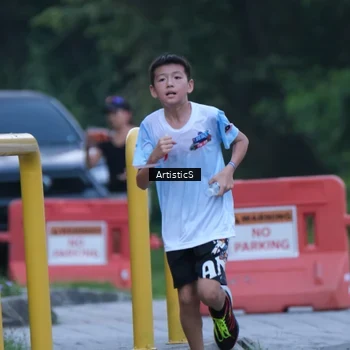 Runner Photo 7602547