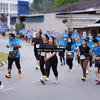 Runner Photo 7602554