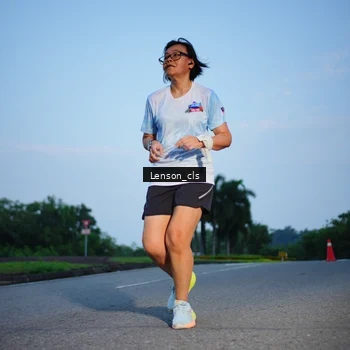 Runner Photo 7602565