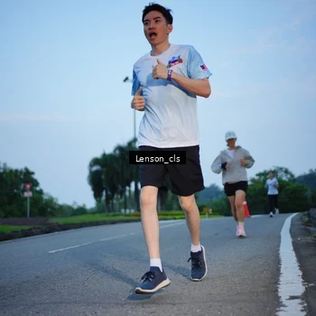 Runner Photo 7602566