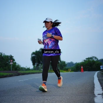 Runner Photo 7602579