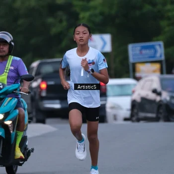 Runner Photo 7602580