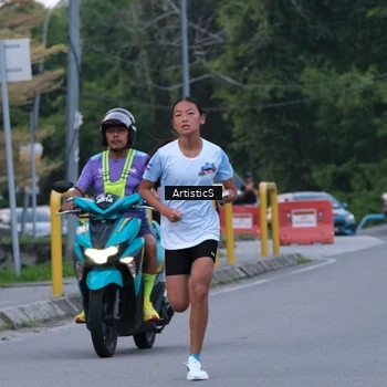 Runner Photo 7602582