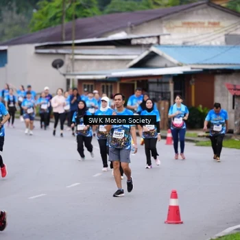 Runner Photo 7602596