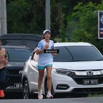 Runner Photo 7602630