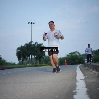 Runner Photo 7602634