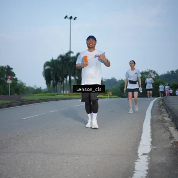 Runner Photo 7602651