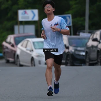 Runner Photo 7602657