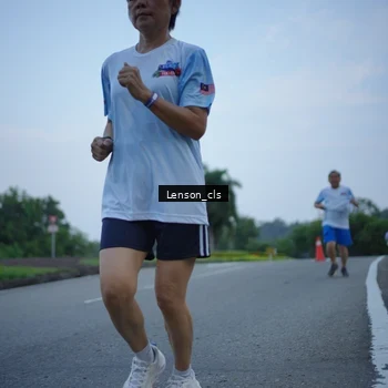Runner Photo 7602671