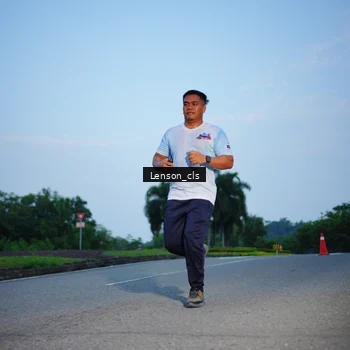 Runner Photo 7602673