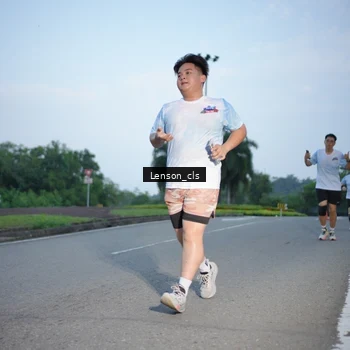Runner Photo 7602699