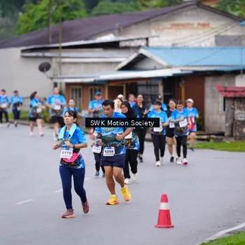 Runner Photo 7602702