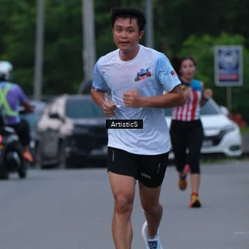 Runner Photo 7602709