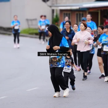 Runner Photo 7602734