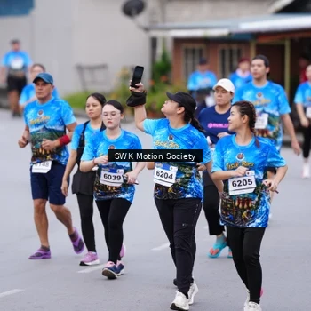 Runner Photo 7602758
