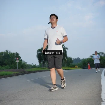 Runner Photo 7602759