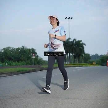 Runner Photo 7602760