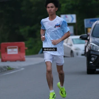 Runner Photo 7602769