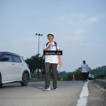 Runner Photo 7602785