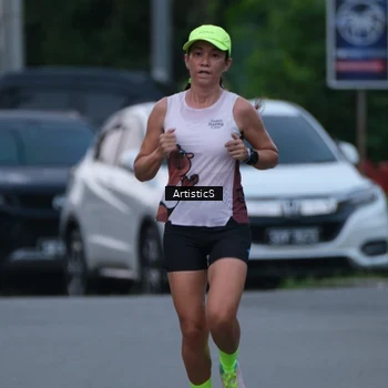 Runner Photo 7602786