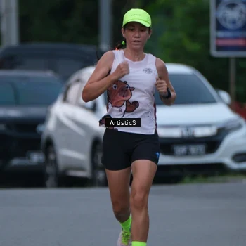 Runner Photo 7602790