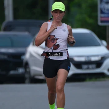 Runner Photo 7602802