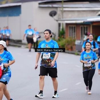 Runner Photo 7602818