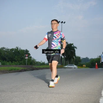 Runner Photo 7602852